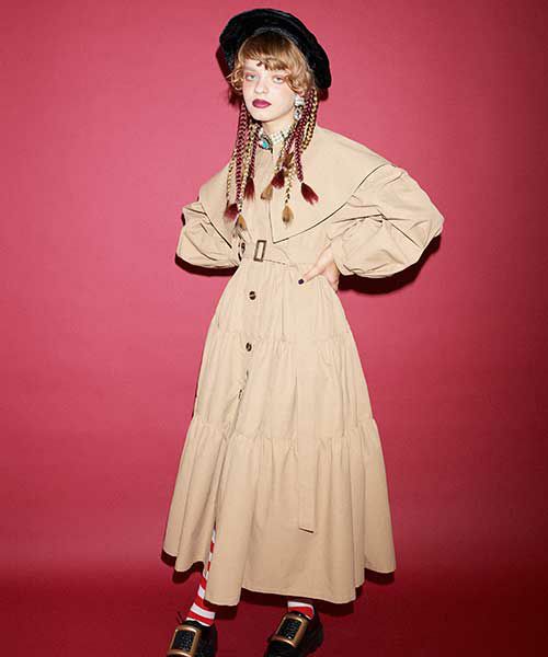 LYRICAL TIERED TRENCH COAT | Candy Stripper（キャンディ