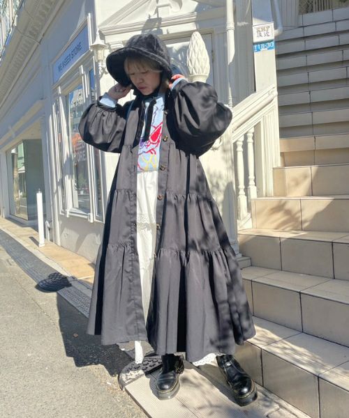 キャンディストリッパーLYRICAL TIERED TRENCH COAT 2 - dendycandy.com