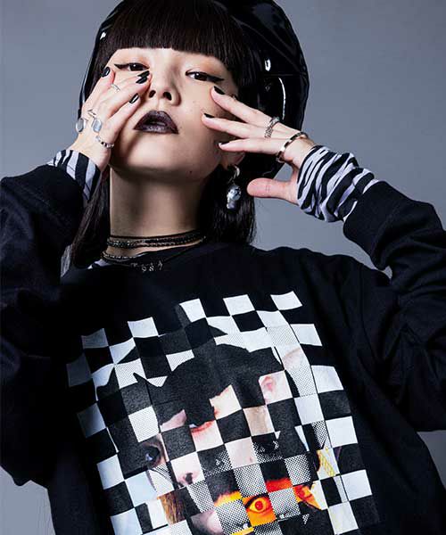 ugokamoto×秋元梢×Candy Stripper PHOTO COLLAGE L/S TEE