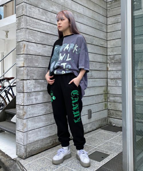 CANDY GRAFFITI TRACK PANTS | Candy Stripper（キャンディ