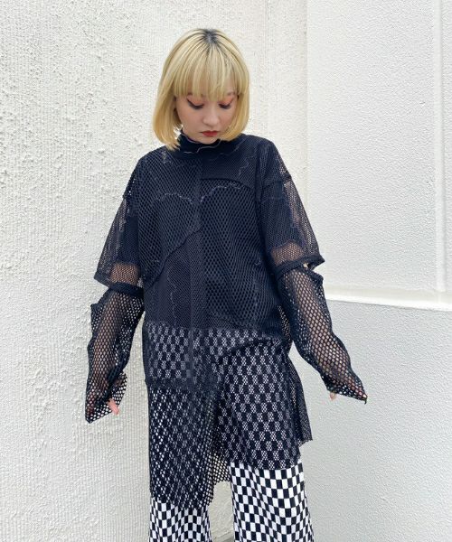 CUT SLEEVE MESH PATCHED TOPS | Candy Stripper（キャンディ 