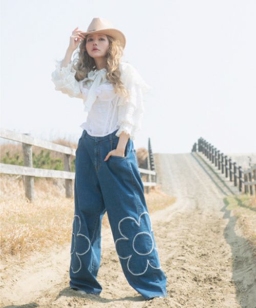 BE MY FLOWER DENIM PANTS | Candy Stripper（キャンディ ストリッパー