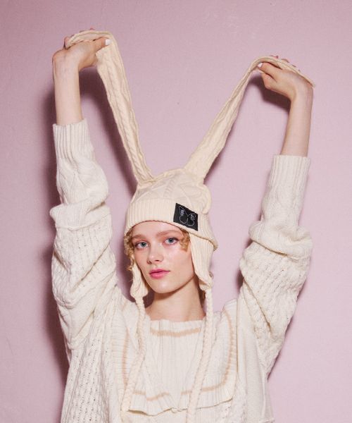 CABLE BUNNY EAR BEANIE