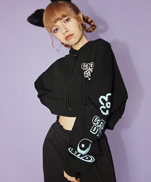 CND SHORT HOODIE | Candy Stripper（キャンディ ストリッパー 