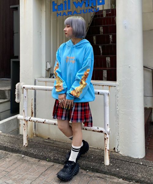 SWEET THINGS SWEAT HOODIE | Candy Stripper（キャンディ