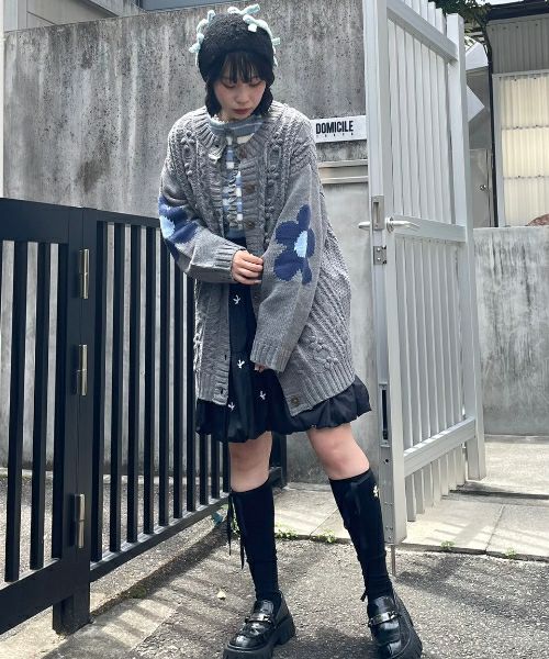 candy stripper 花柄ブラックニット　カーディガン FLOWER CABLE KNIT CARDIGAN | Candy Stripper（キャンディ