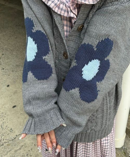 FLOWER CABLE KNIT CARDIGAN | Candy Stripper（キャンディ 