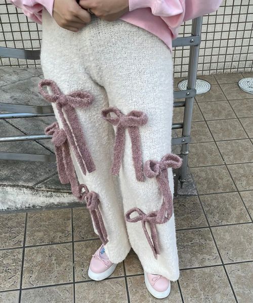 FLUFFY RIBBON KNIT PANTS | Candy Stripper（キャンディ