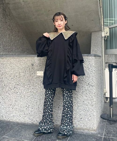 LEOPARD COLLAR FRILL SWEAT | Candy Stripper（キャンディ