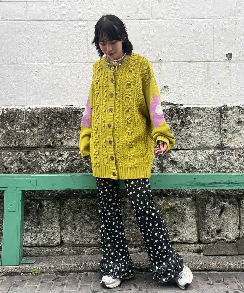 FLOWERY FLARE PANTS | Candy Stripper（キャンディ