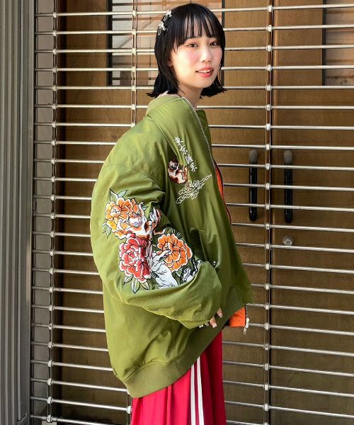 Candy Stripper（キャンディストリッパー）の「STYLER CAT MA-1
