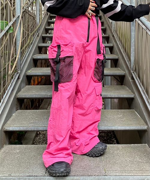 BIG POCKET NYLON PANTS | Candy Stripper（キャンディ
