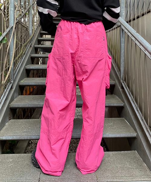 BIG POCKET NYLON PANTS | Candy Stripper（キャンディ