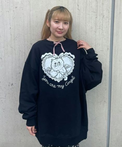 FLUFFY CLUB SWEAT HOODIE | Candy Stripper（キャンディ
