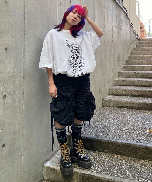DaizyStripper まゆ Big シルエット Tee ビッグ割引 Tee まゆ DaizyStripper 公式の シルエット