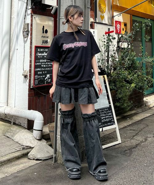 キャンディストリッパー SAUCY LACE UP MINI SKIRT PLEATED MINI SKIRT ＆ LEG WARMERS | Candy Stripper