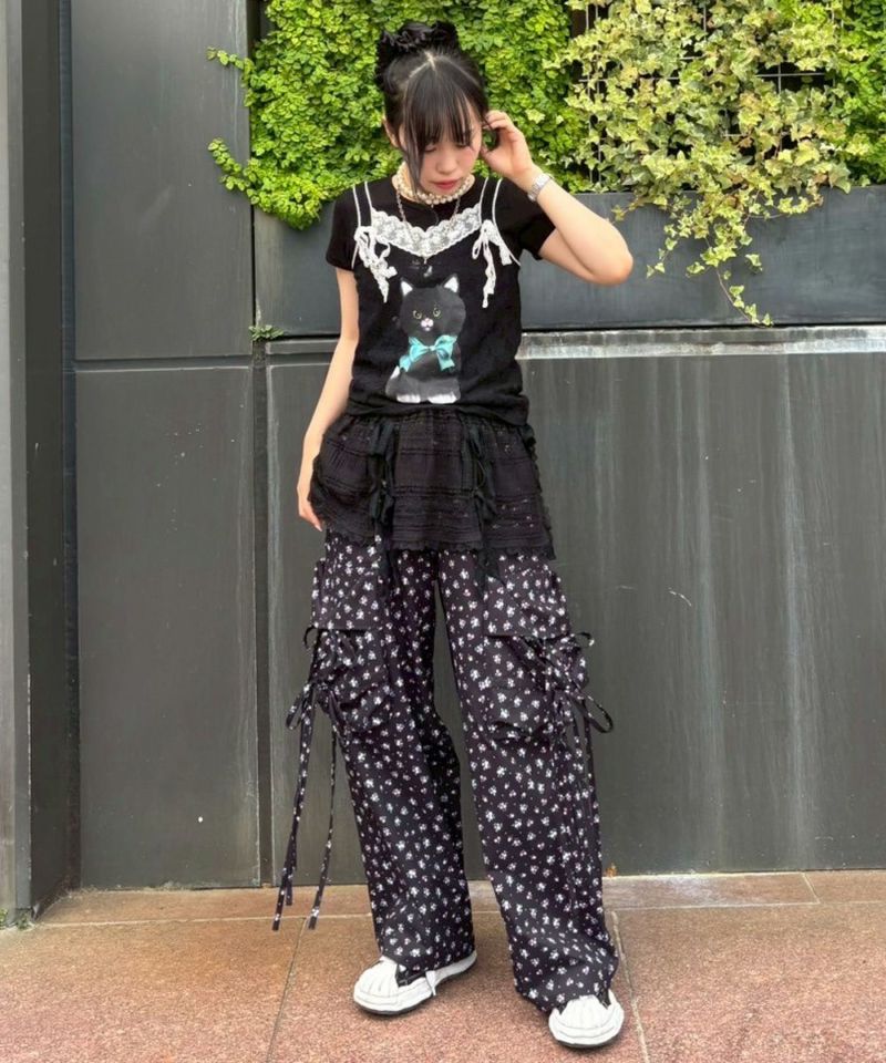 TINY FLOWER CARGO PANTS | Candy Stripper（キャンディ