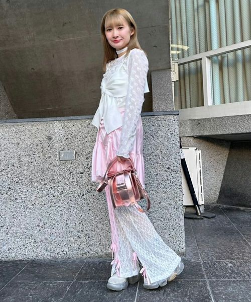 ADORABLE CANDY RIBBON SHOULDER BAG | Candy Stripper