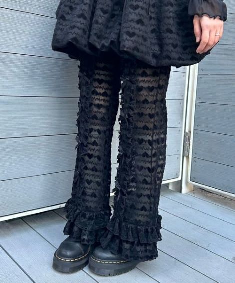 LOVE ME FLARE PANTS