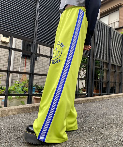 BROKEN SMILE TRACK PANTS | Candy Stripper（キャンディ