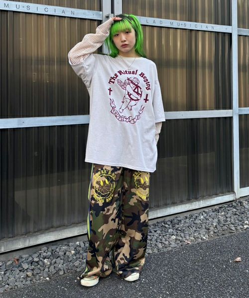 BROKEN SMILE TRACK PANTS | Candy Stripper（キャンディ