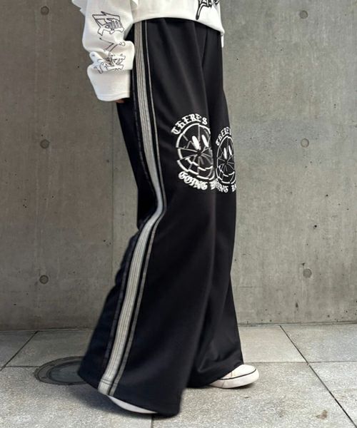 CANDY STRIPPER ボンテージ ジップ パンク スウェット Candy Stripper / WHATEVER HOODIE 黒X白 I-25-07-09-043-PU-TO