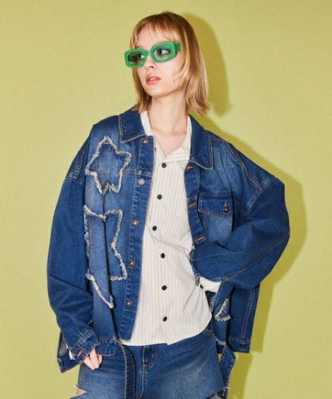STAR PATCHED DENIM JACKET