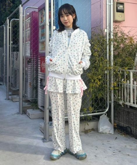 DRESSED UP FLOWER SKIRT PANTS