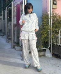 DRESSED UP FLOWER SKIRT PANTS | Candy Stripper（キャンディ