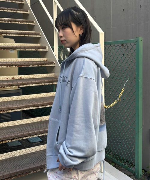 WANT SOME MORE HOODIE | Candy Stripper（キャンディ