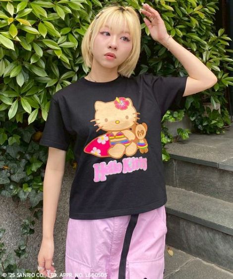 【HELLO KITTY】<br>GAL＆PEPE BABY TEE