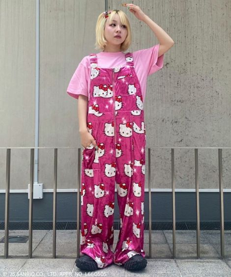 000000008376-02-m.jpg?t=